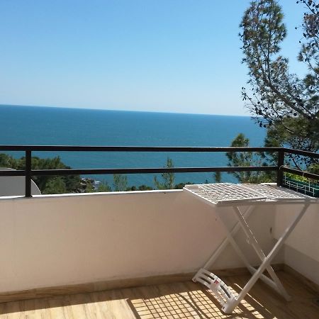 Apartment Ralf Улцинь Екстер'єр фото
