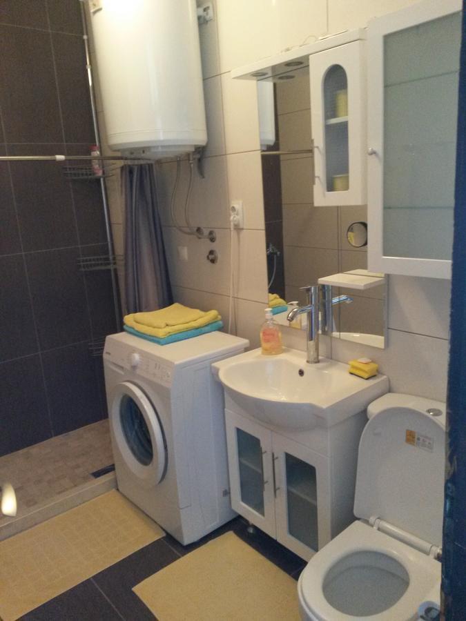 Apartment Ralf Улцинь Екстер'єр фото