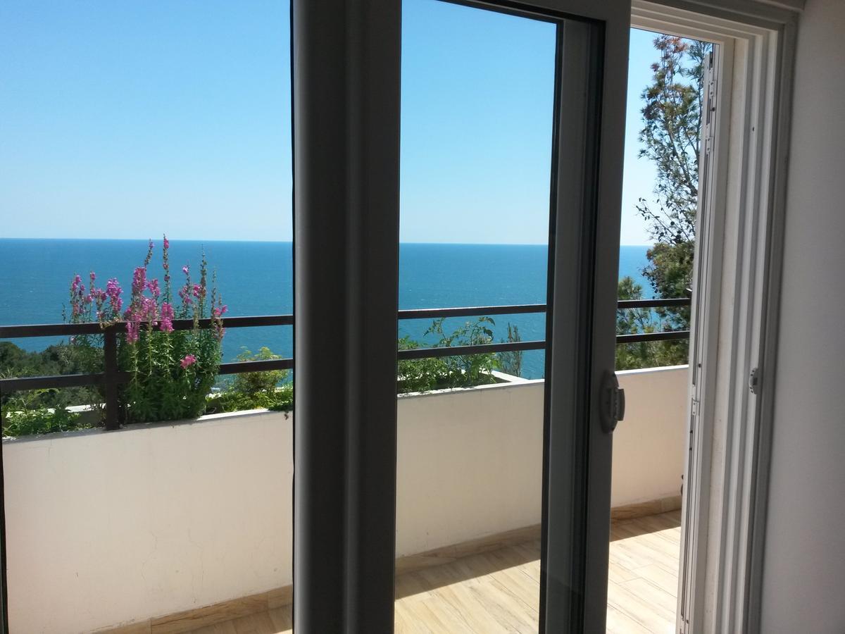 Apartment Ralf Улцинь Екстер'єр фото